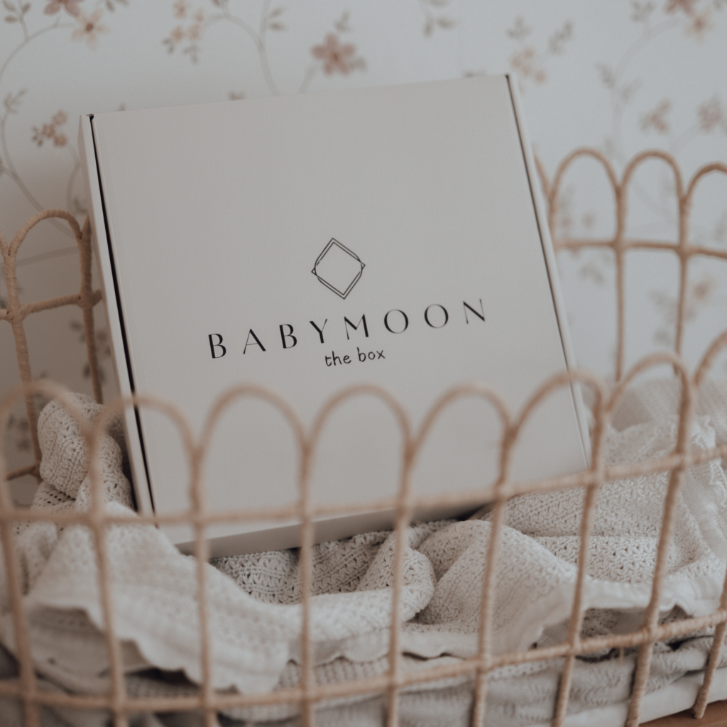 Az első komplex, magyar nyelvű baba emlékdoboz, amelyben a tárgyak mellett gondolatokat is megőrizhettek.